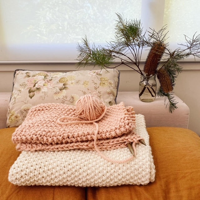 2023 : Mega Moss Blanket