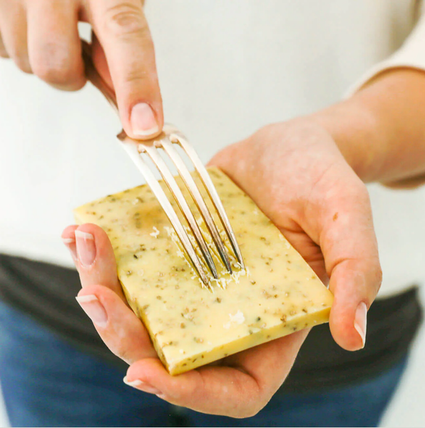 Bell Art : Clothes Companion