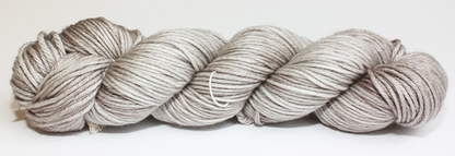 Fiori : Hand Dyed DK IV