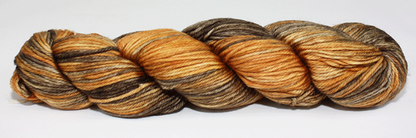 Fiori : Hand Dyed DK IV