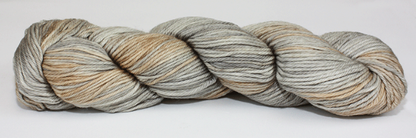 Fiori : Hand Dyed DK IV