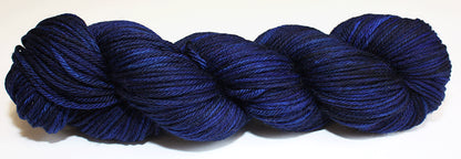 Fiori : Hand Dyed DK IV