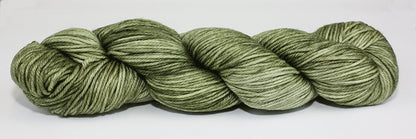 Fiori : Hand Dyed DK IV