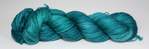 Fiori : Hand Dyed Sock Yarn