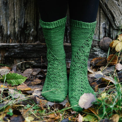 BOOK : 52 Weeks of Socks (softcover)